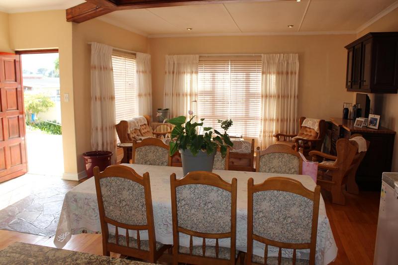 5 Bedroom Property for Sale in Churchill Estate Western Cape